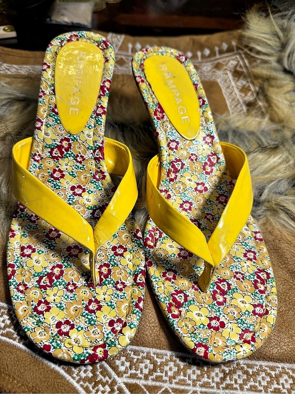 Rampage Cecy Floral Thong Heeled Sandals Yellow & Multicolor US 8
